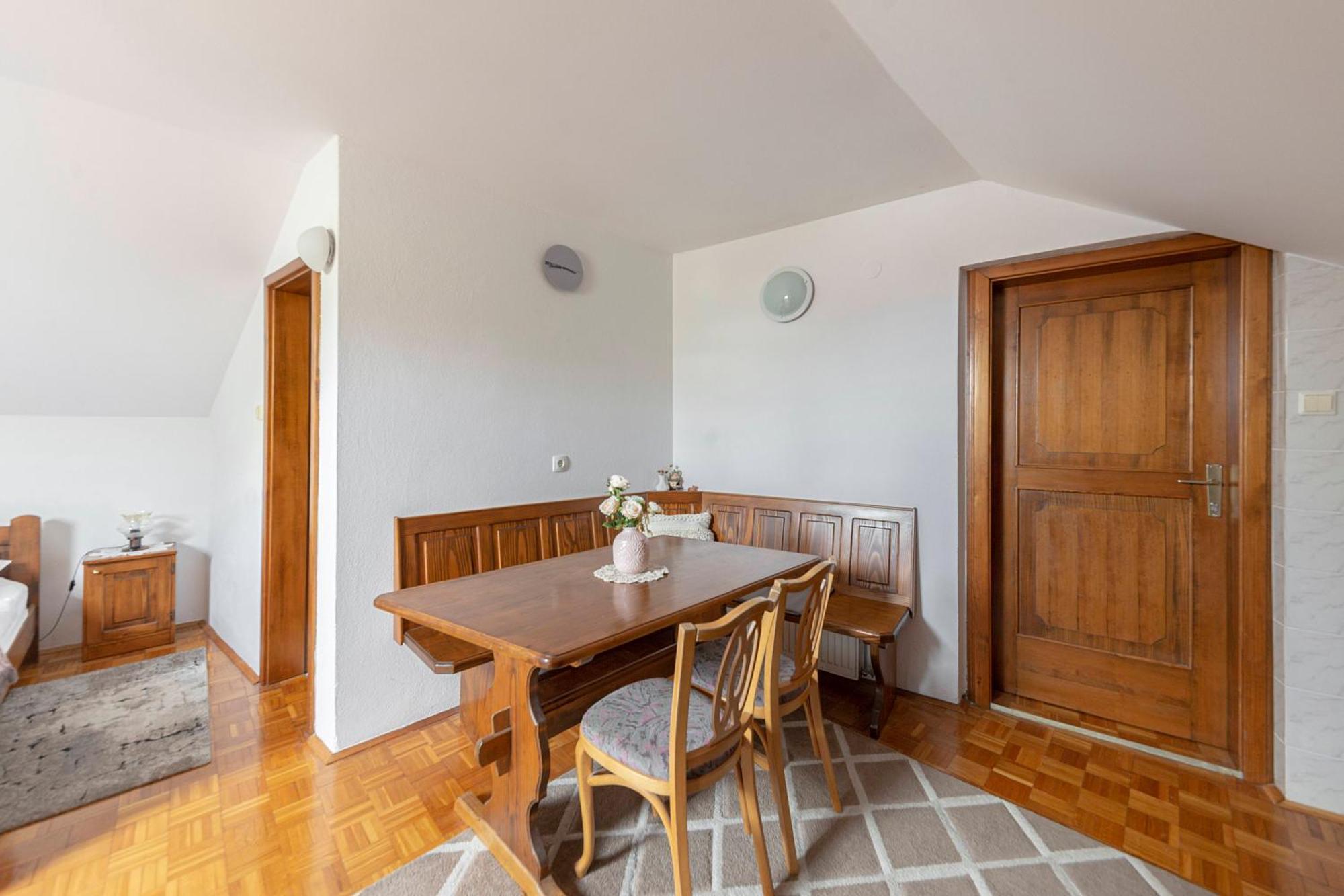 Bed And Breakfast Mili Vrh Kamnik Bagian luar foto