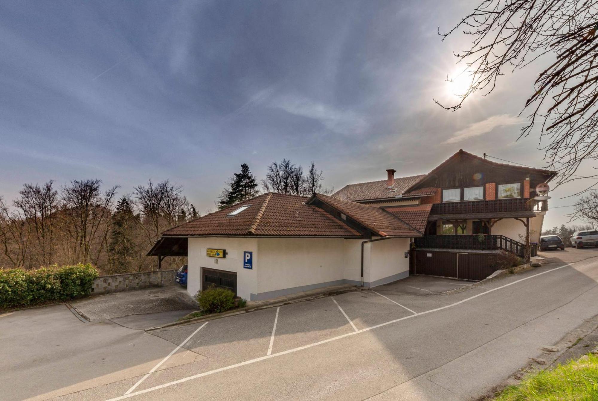 Bed And Breakfast Mili Vrh Kamnik Bagian luar foto
